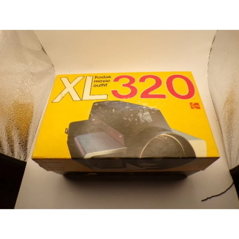 Kodak‎ XL320 Movie Outfit 8mm Film Camera Vintage Retro Automatic Untested